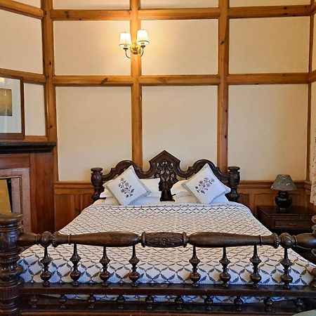 The Heritage Club - Tripura Castle Hotel And Spa Shillong Exterior photo