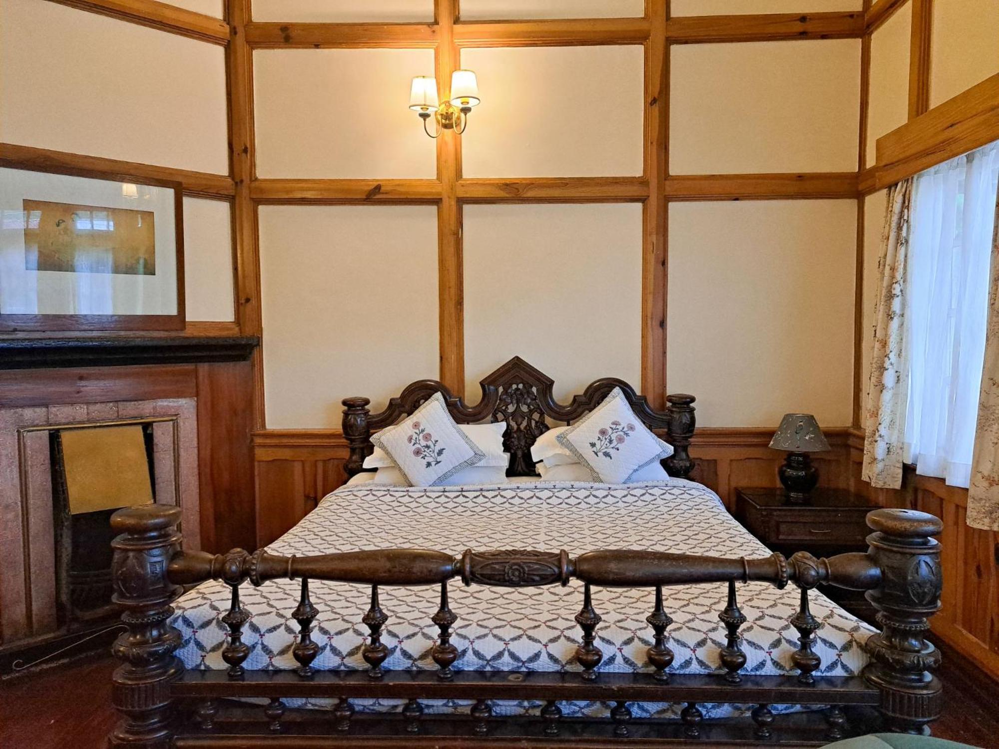 The Heritage Club - Tripura Castle Hotel And Spa Shillong Exterior photo