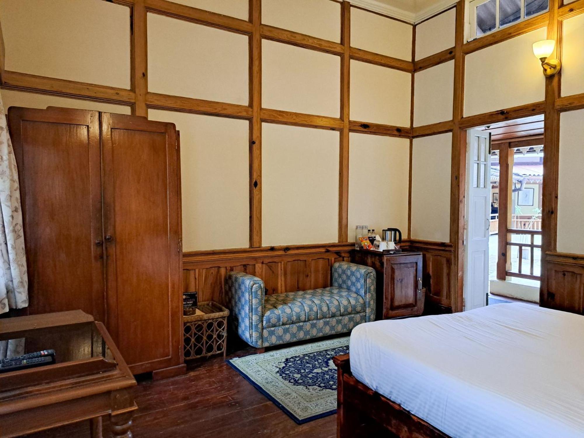 The Heritage Club - Tripura Castle Hotel And Spa Shillong Exterior photo