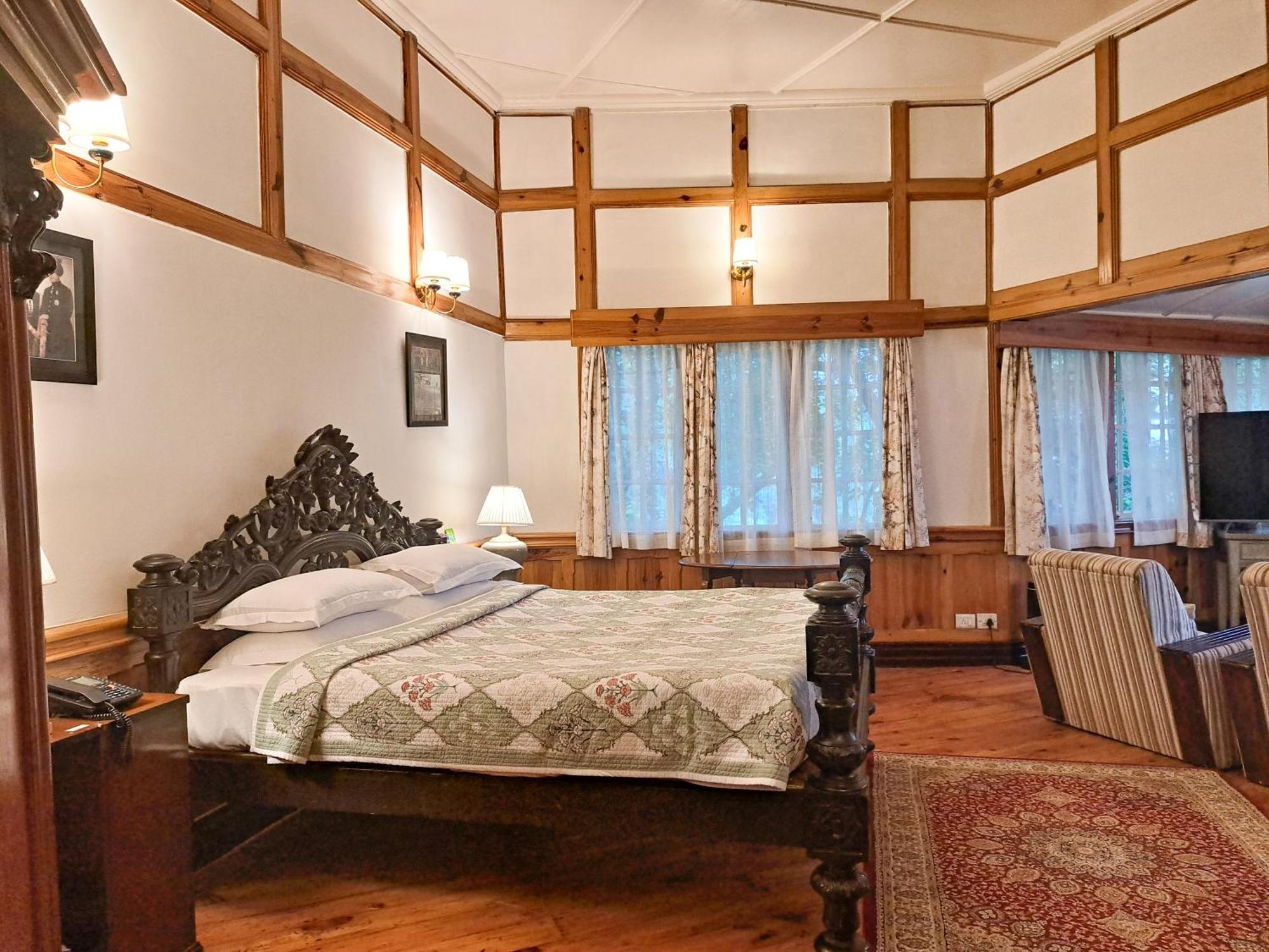 The Heritage Club - Tripura Castle Hotel And Spa Shillong Exterior photo