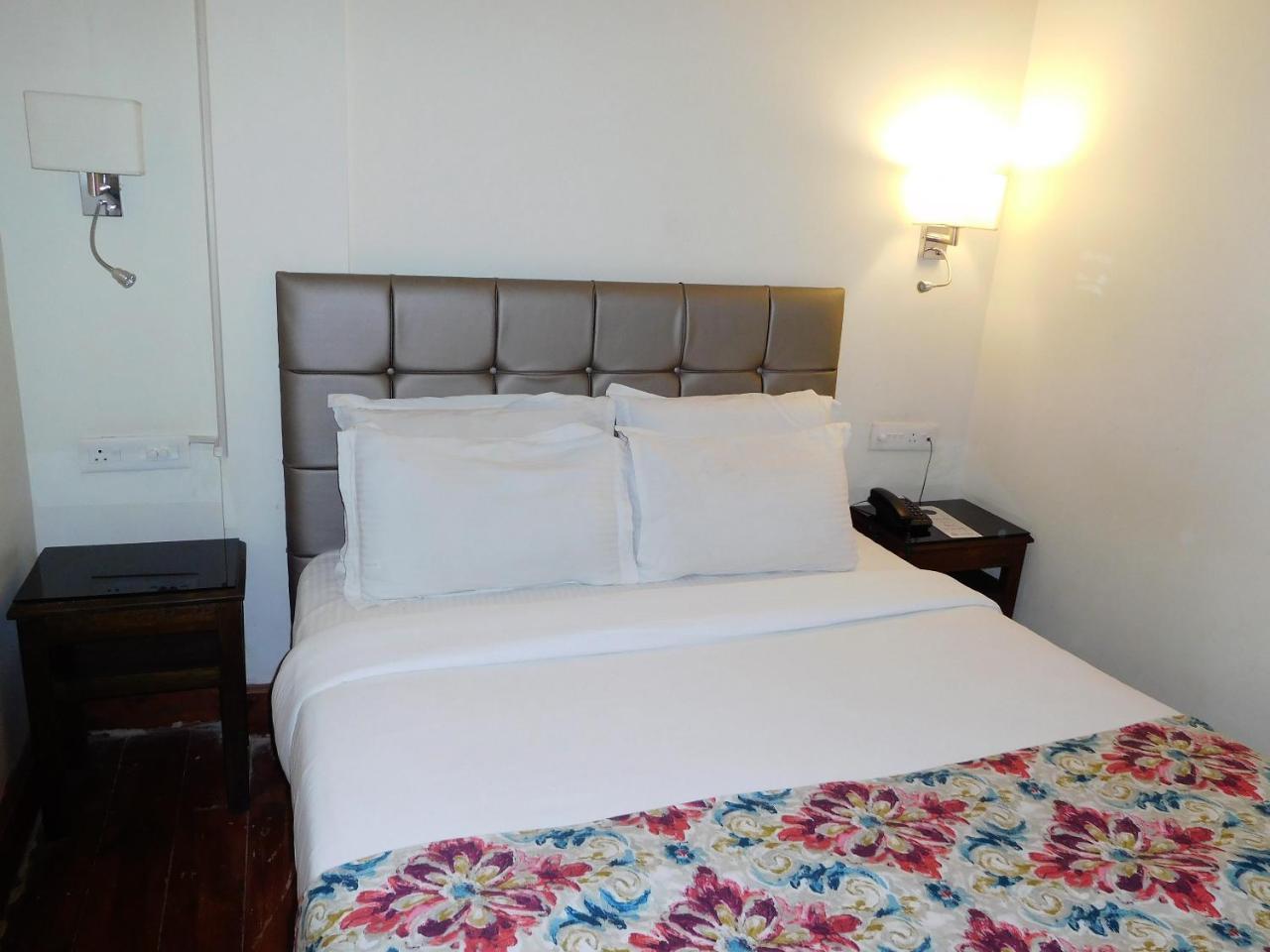 The Heritage Club - Tripura Castle Hotel And Spa Shillong Exterior photo