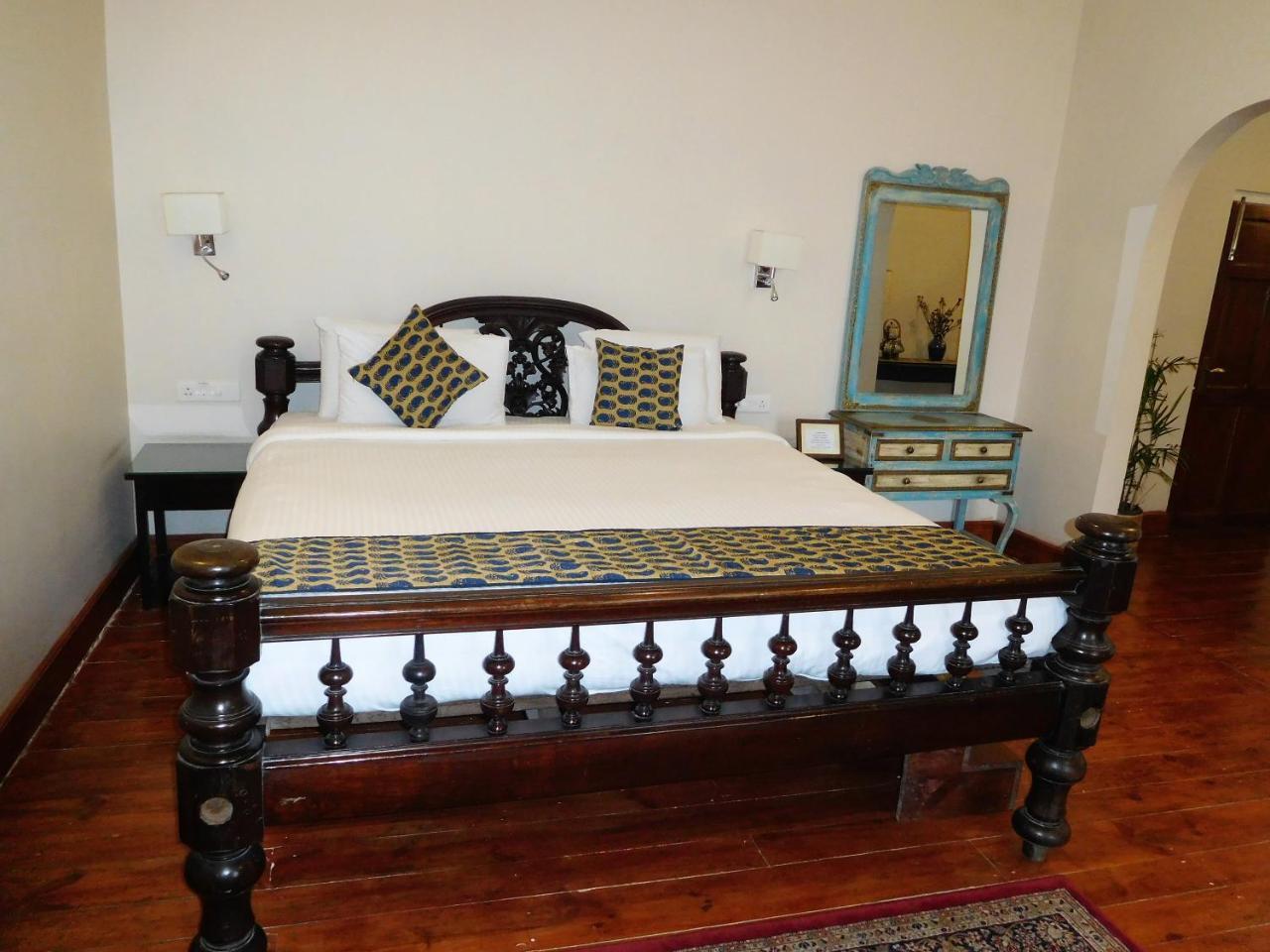 The Heritage Club - Tripura Castle Hotel And Spa Shillong Exterior photo